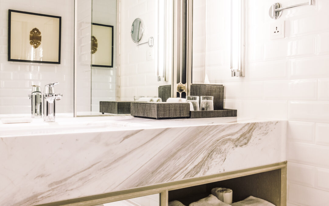 Magnifique décoration d'un lavabo de luxe dans une salle de bain